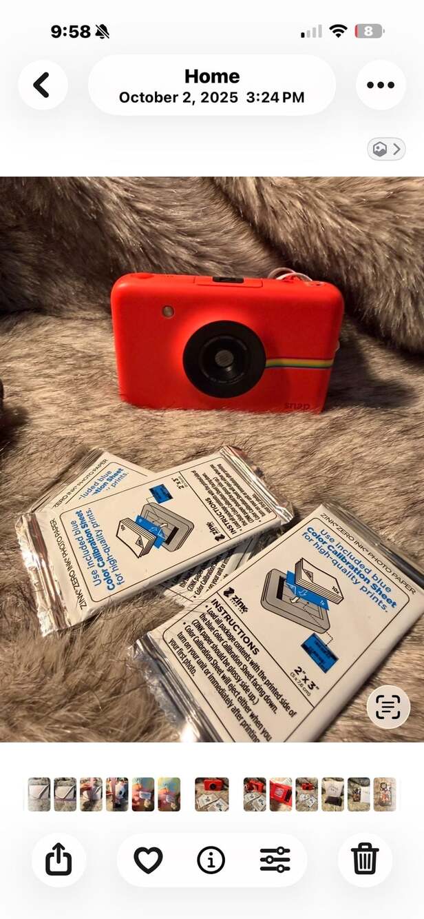 Polaroid Snap Instant Digital Camera with ZINK Zero Ink Photo Paper